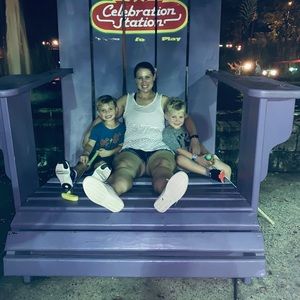 Meet your Posher, Lauren